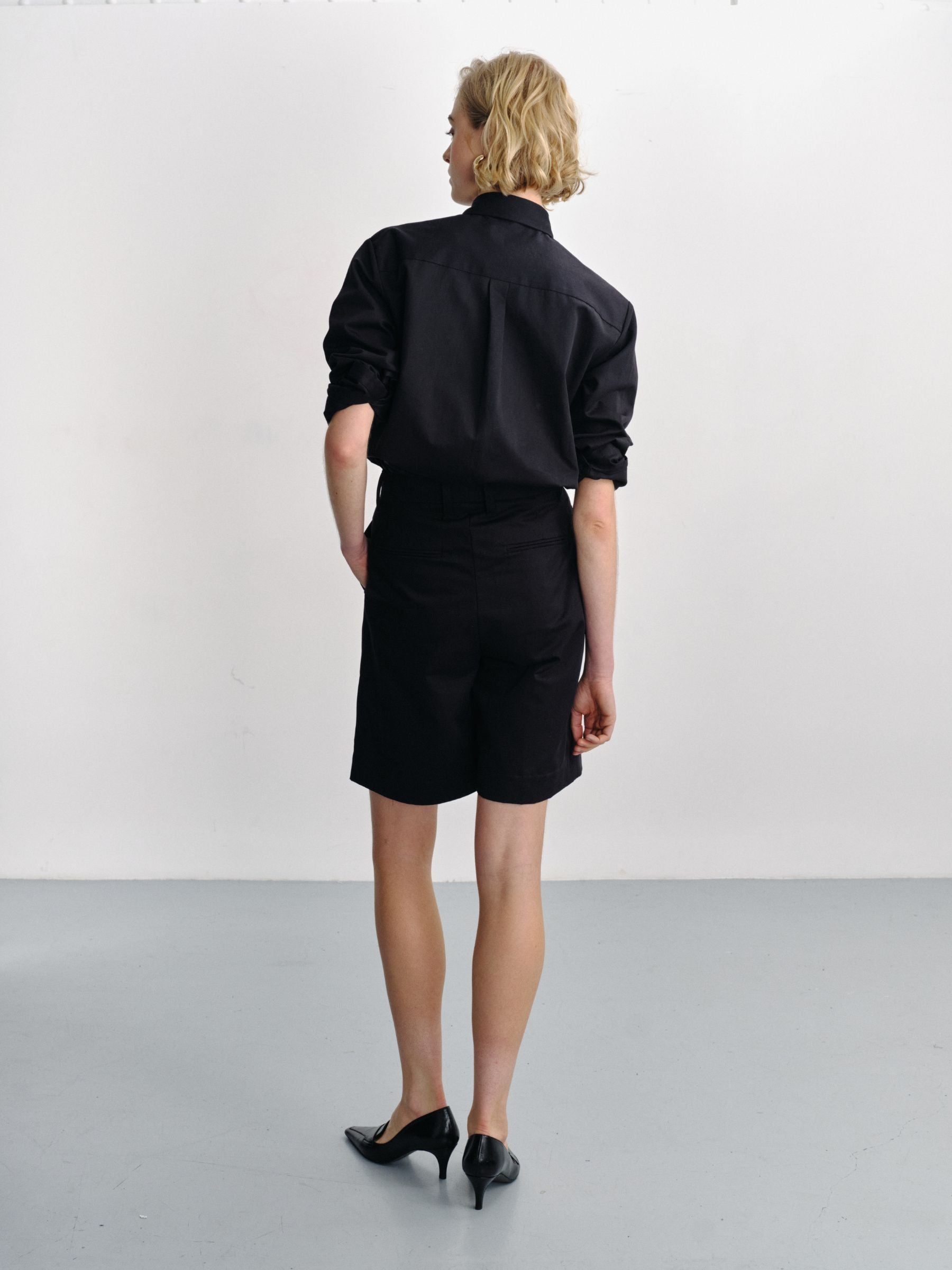 ROMULUS - Bermuda shorts in cotton-linen twill