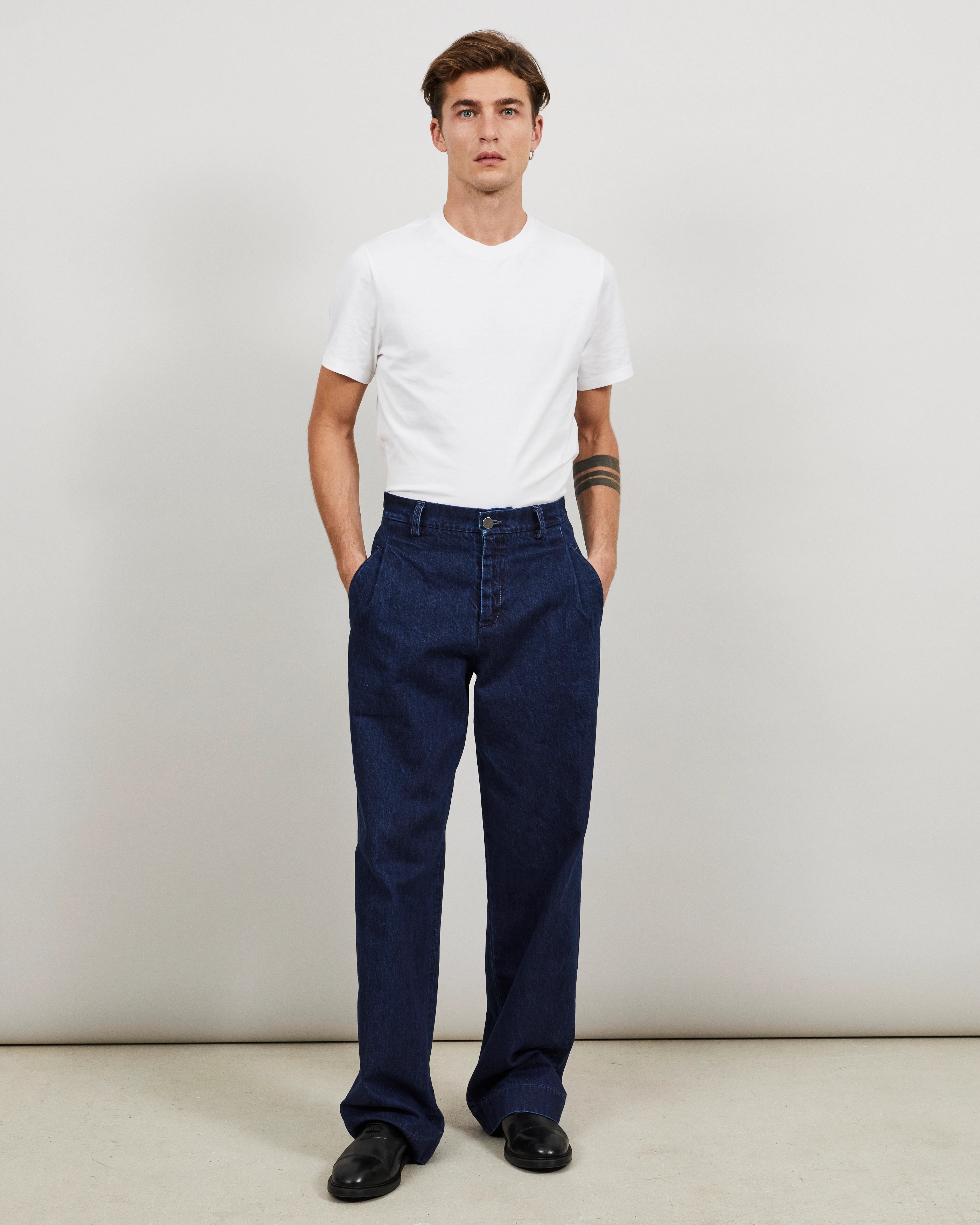 SOUTH - PLEATED TROUSER IN INDIGO DENIM