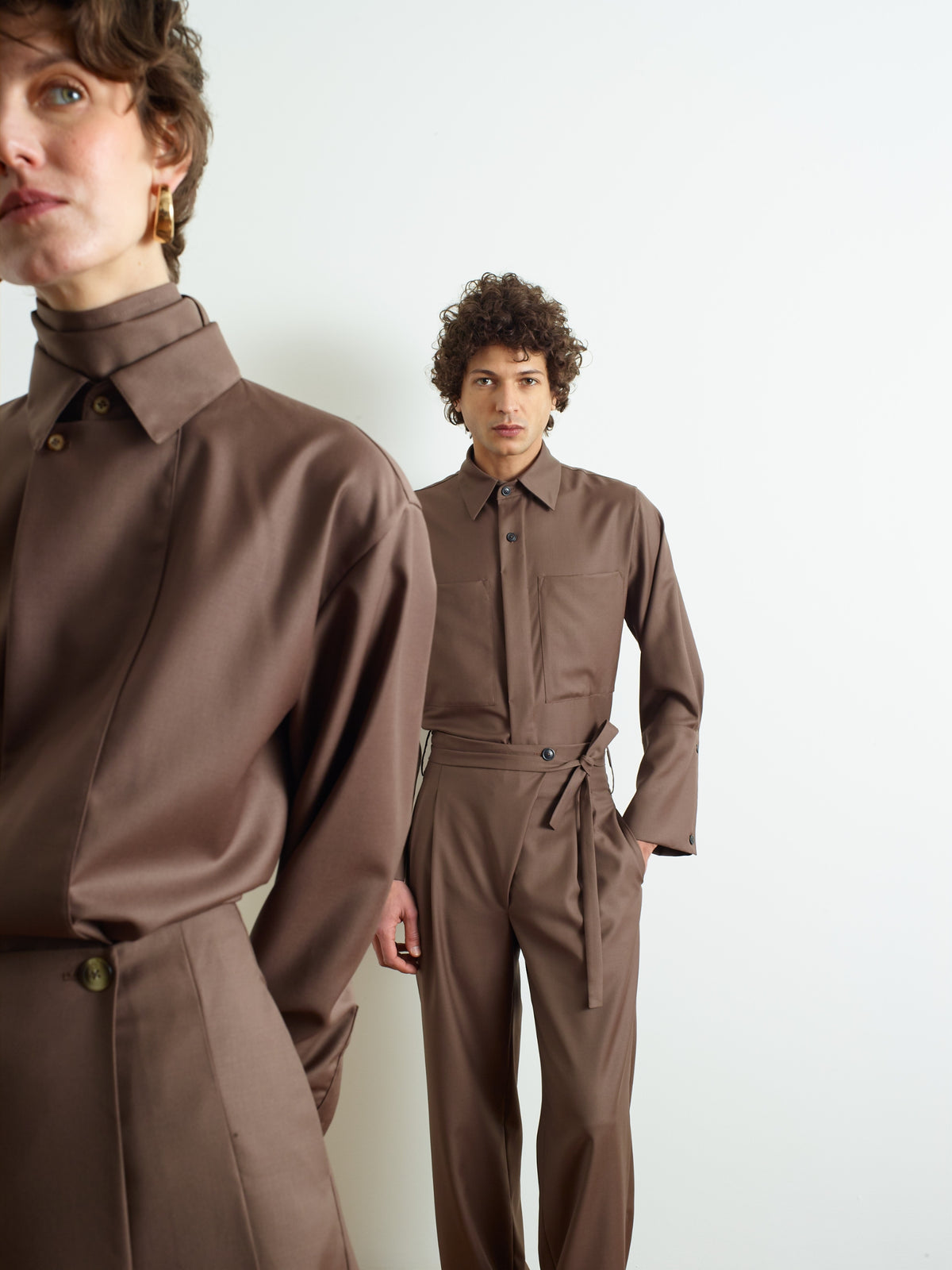FOLD - Pleated straight-leg trousers in Super 130's merino wool