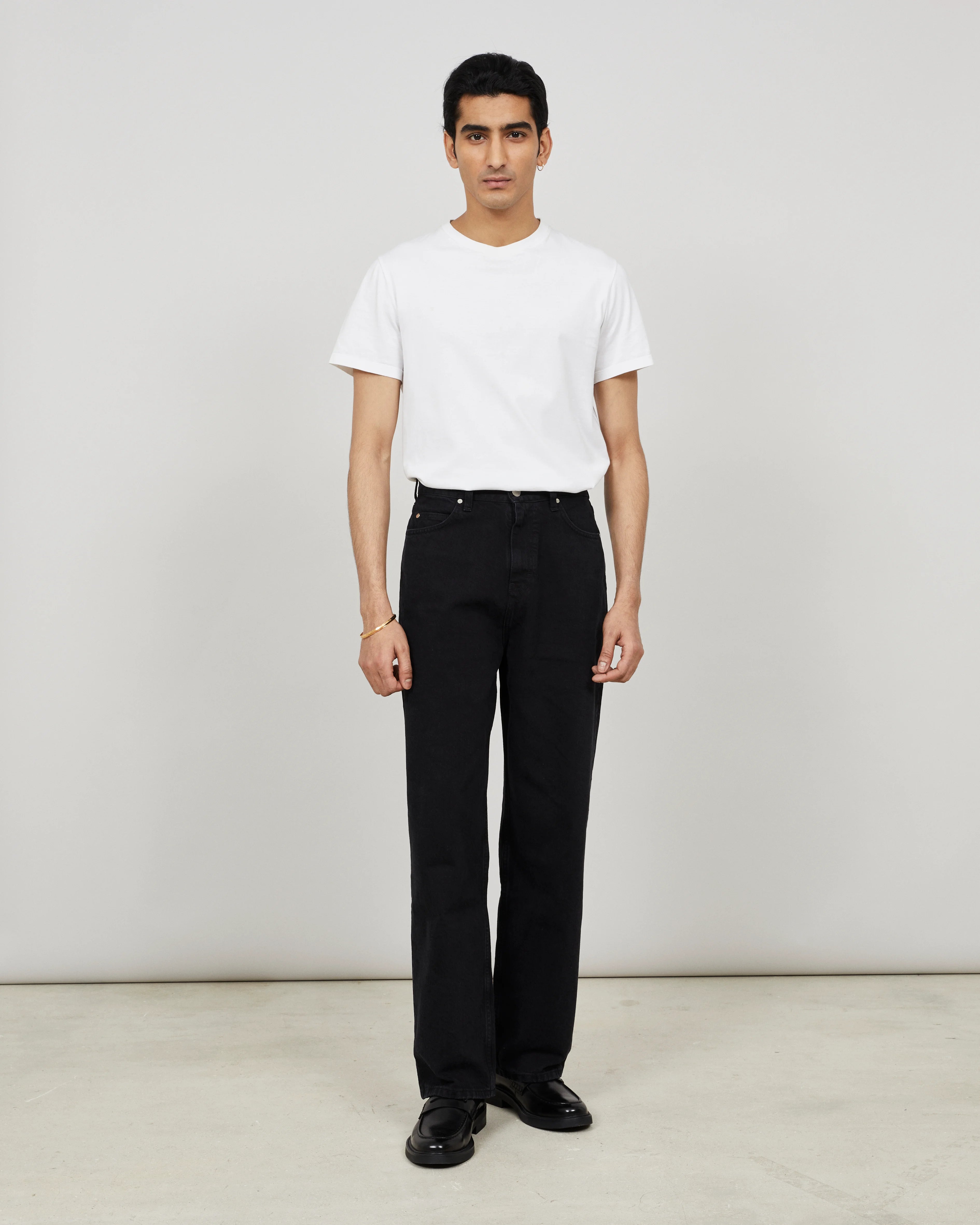 LARS - Pantalon ample en denim lavé