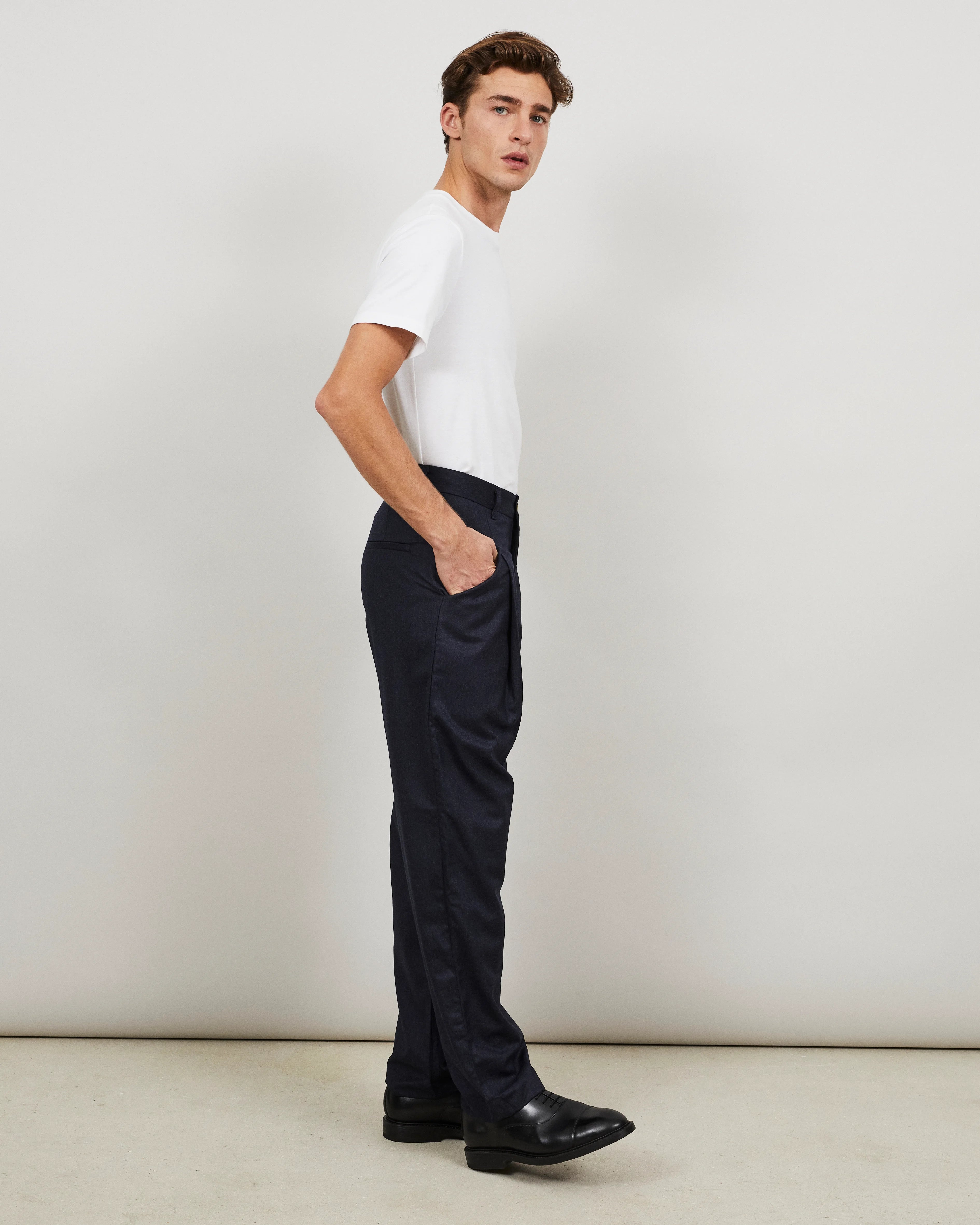 RÉMUS - Large pleated trouser in flannel