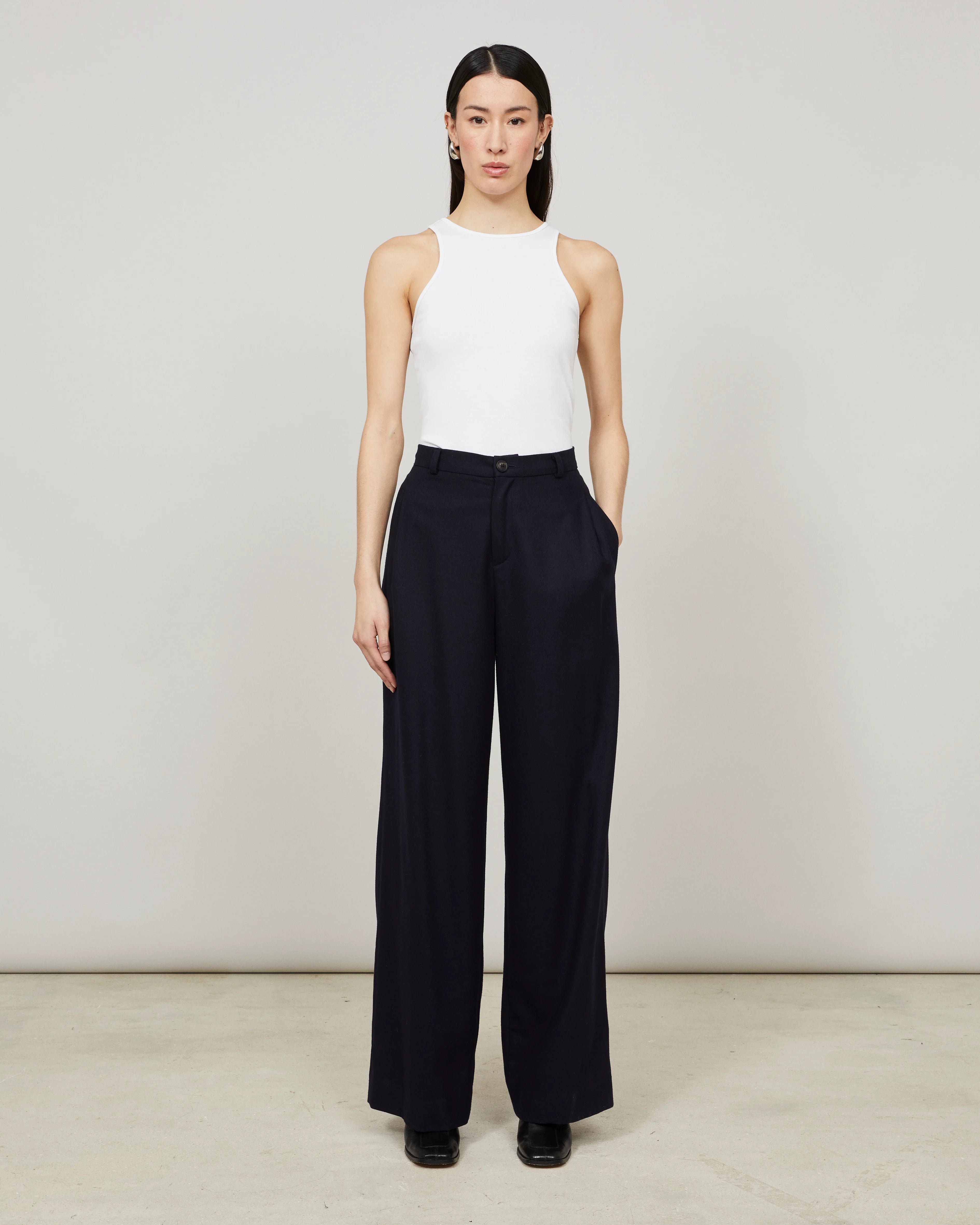 SOUTH - Le pantalon ample à pli en flanelle