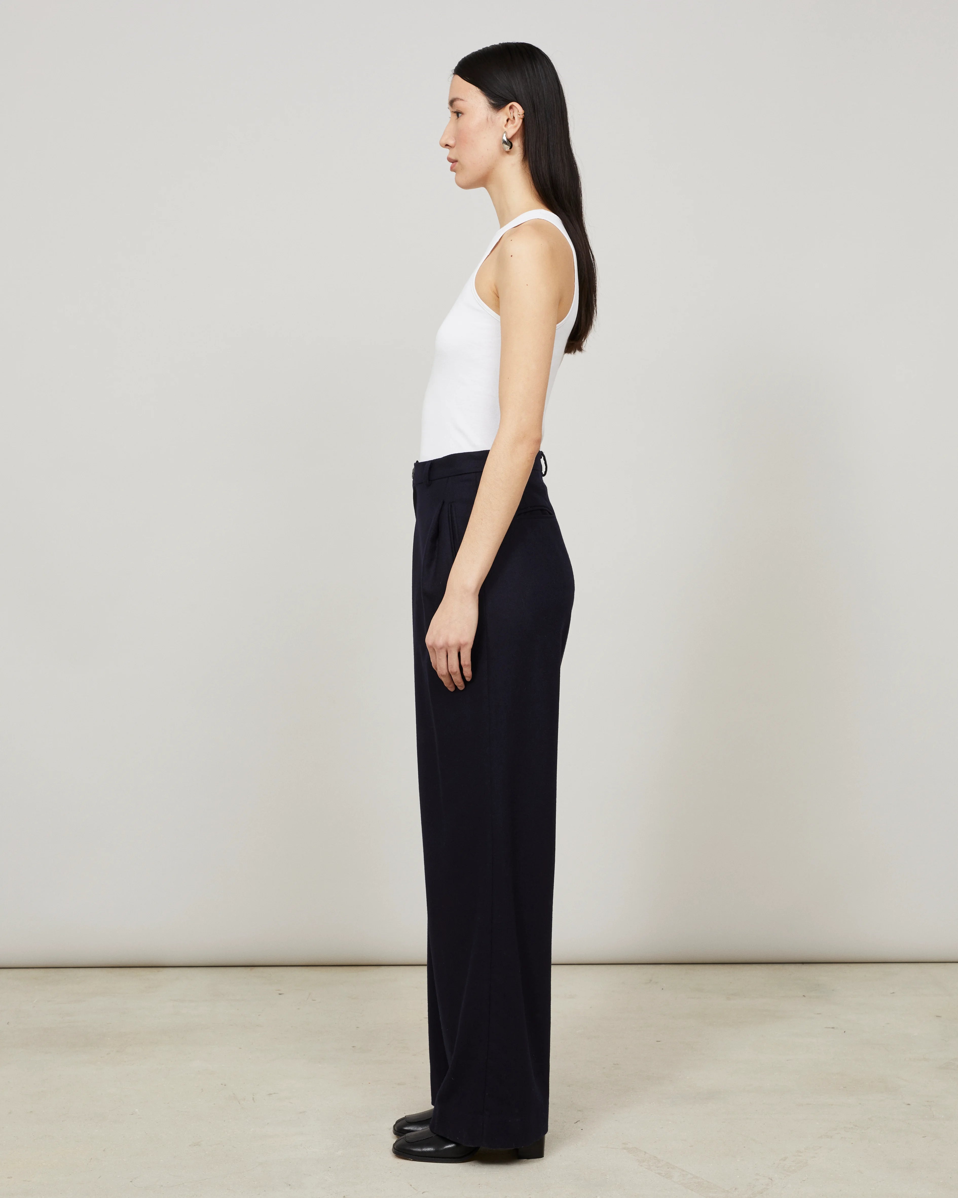 SOUTH - Le pantalon ample à pli en flanelle