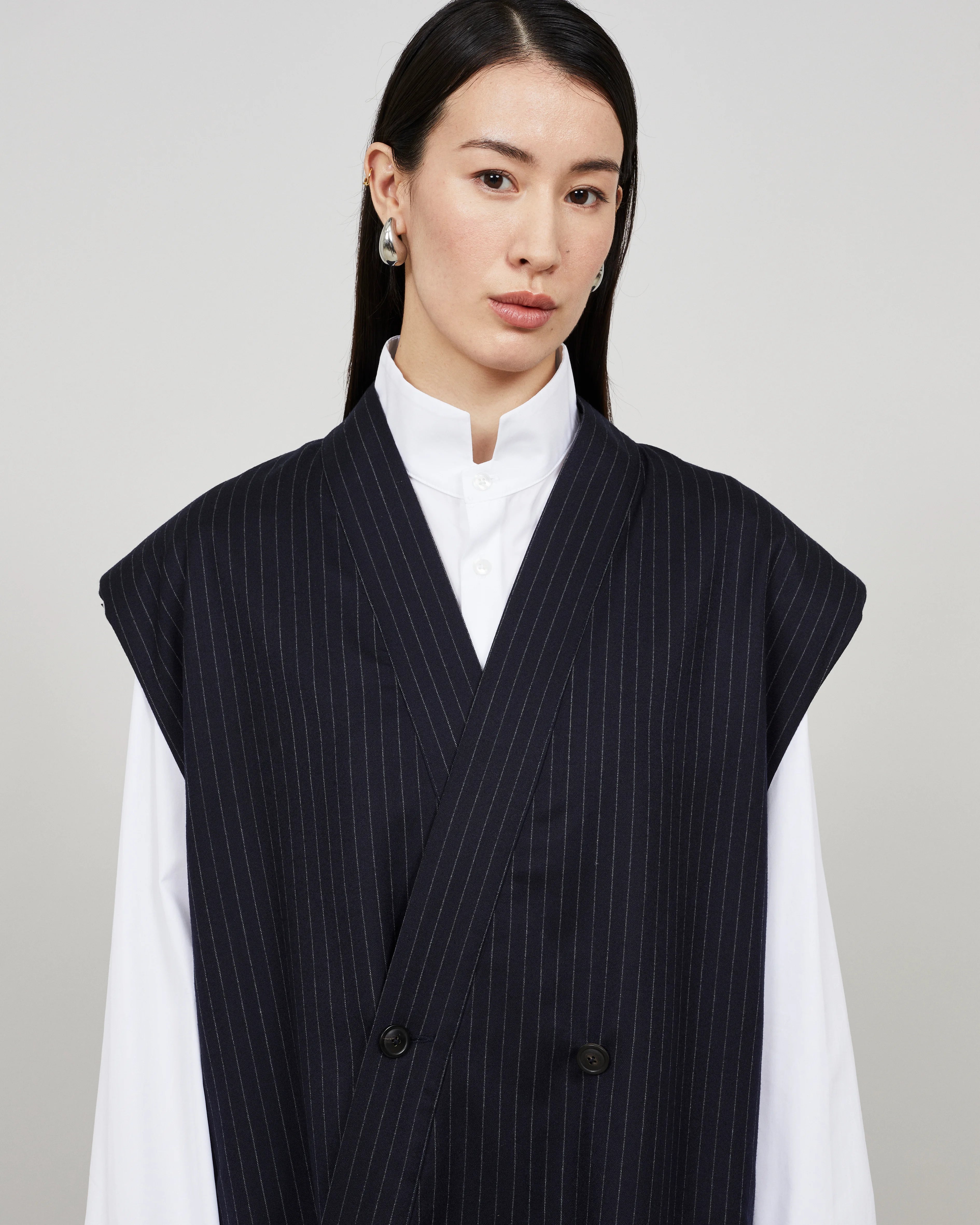 WESTE - Kimono-inspired vest in pinstriped flannel