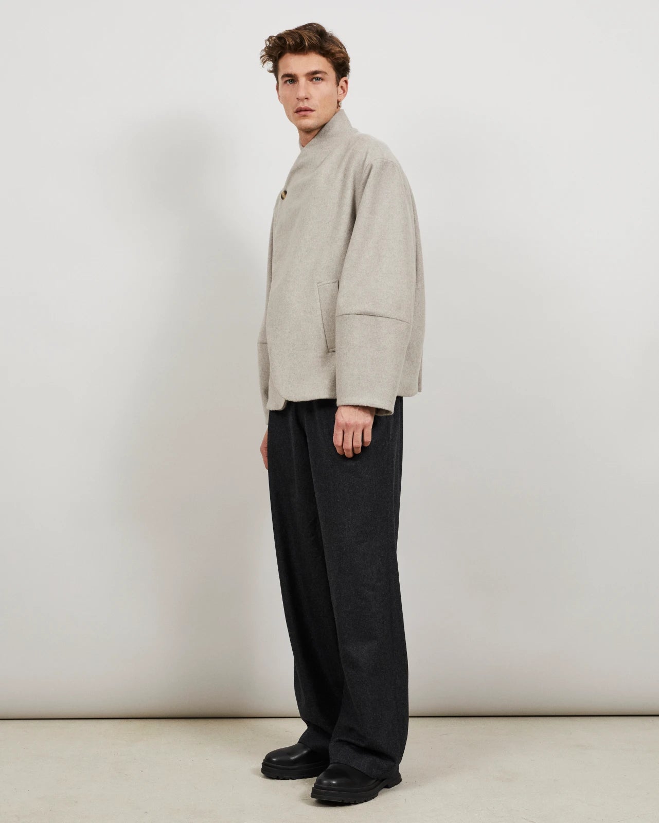 BOW - Manteau court en laine cachemire
