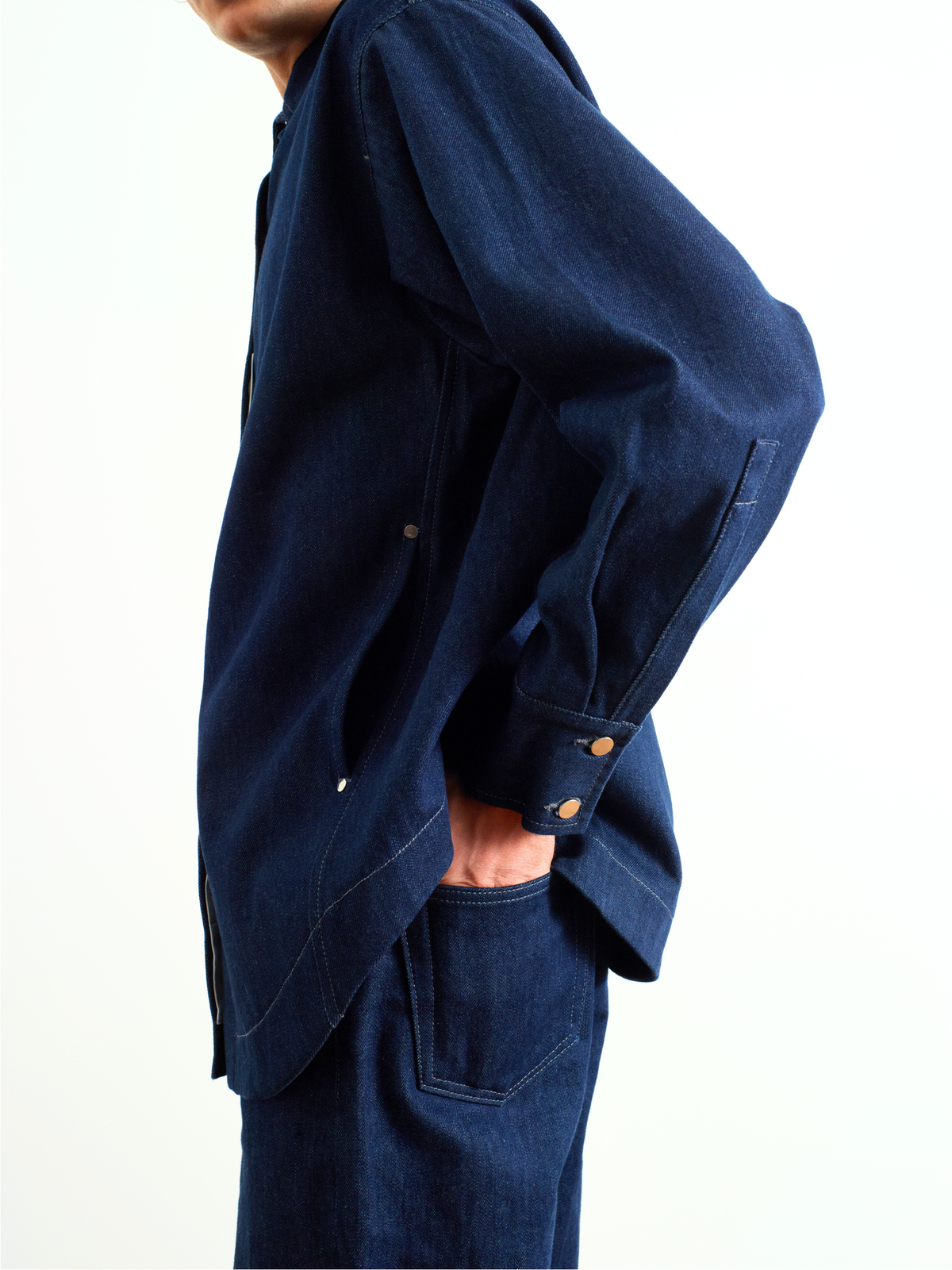 KRYS - Straight overshirt in indigo denim