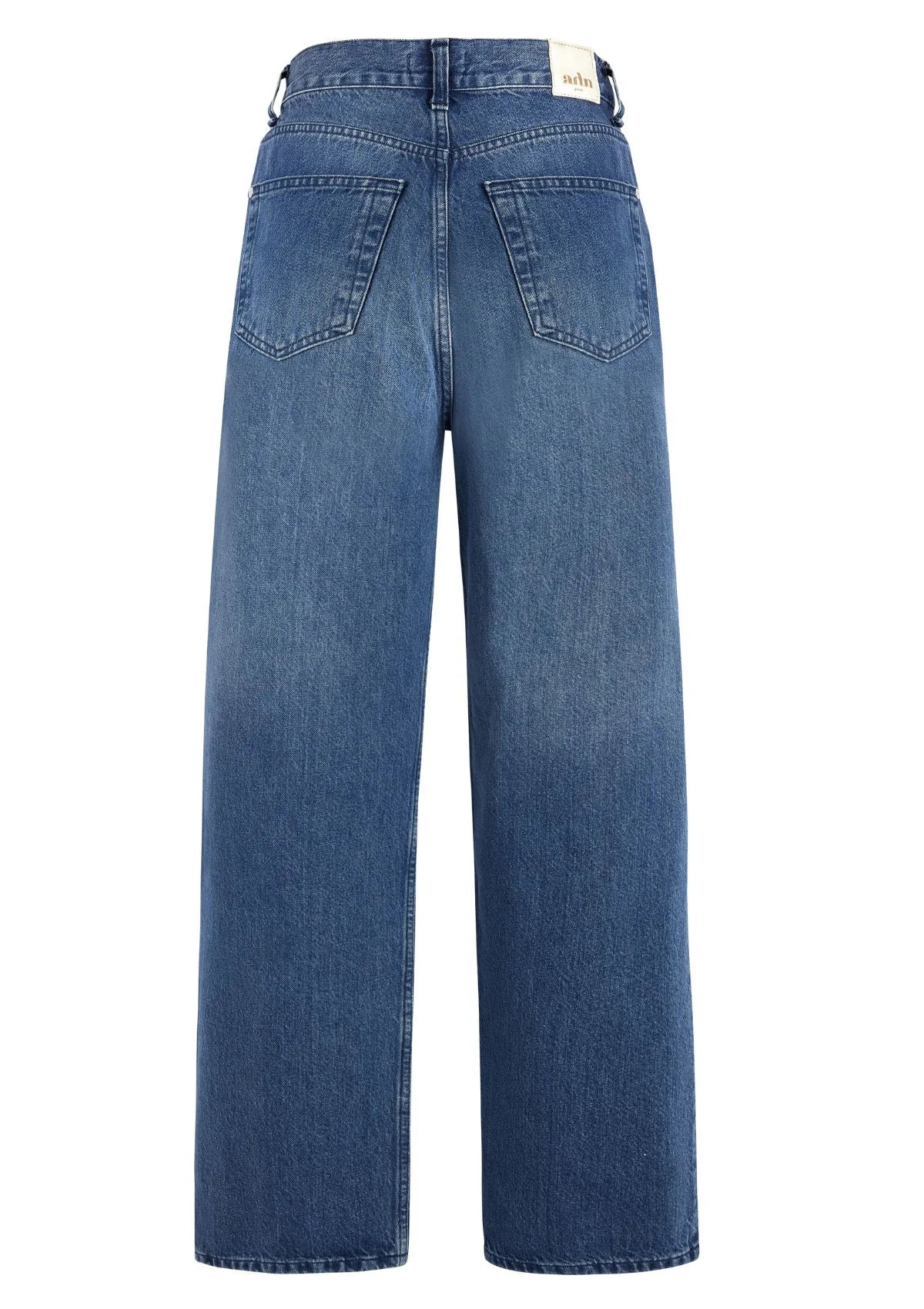 LARS - Wide leg jeans in washed denim