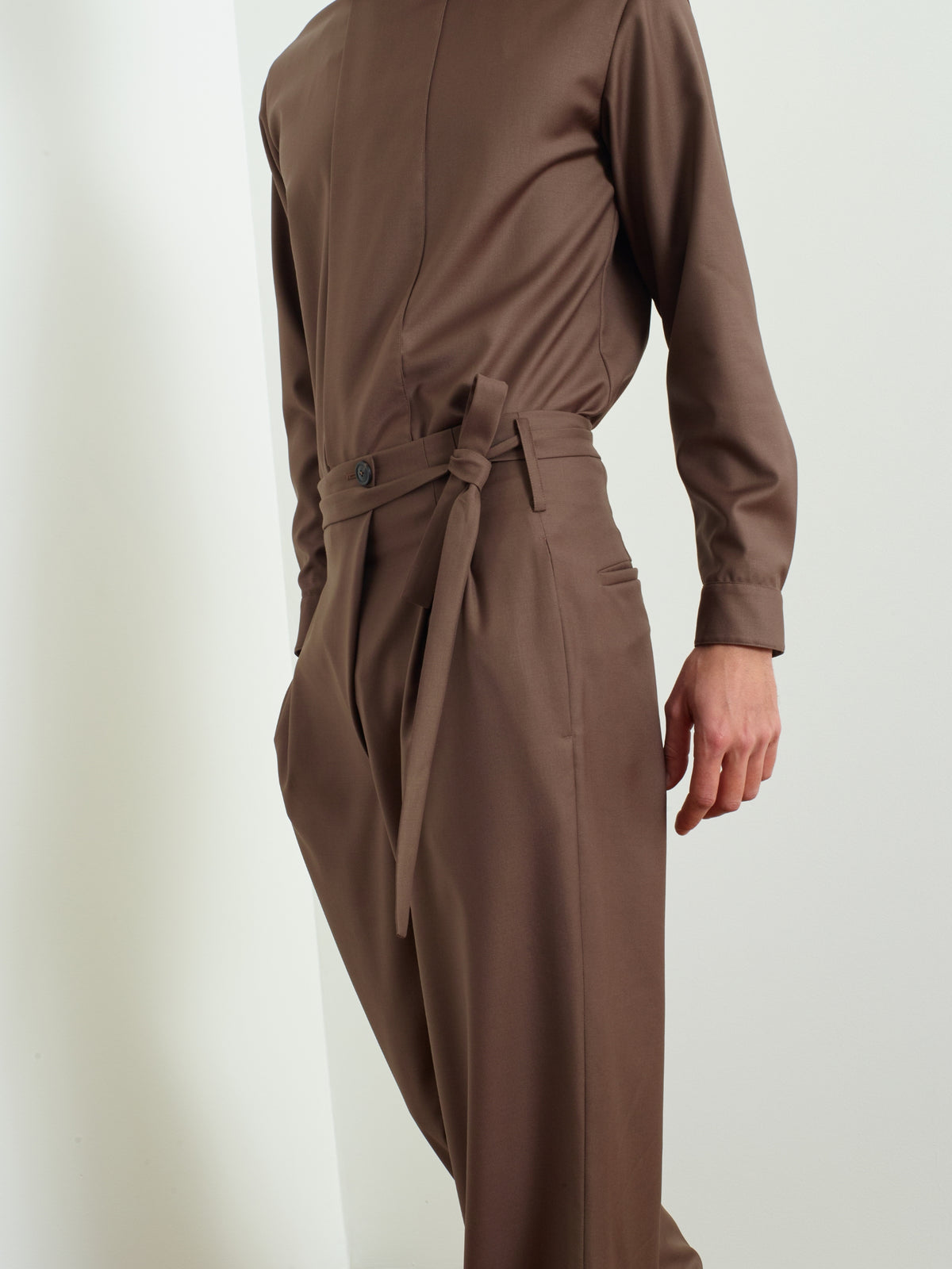FOLD - Pleated straight-leg trousers in Super 130's merino wool