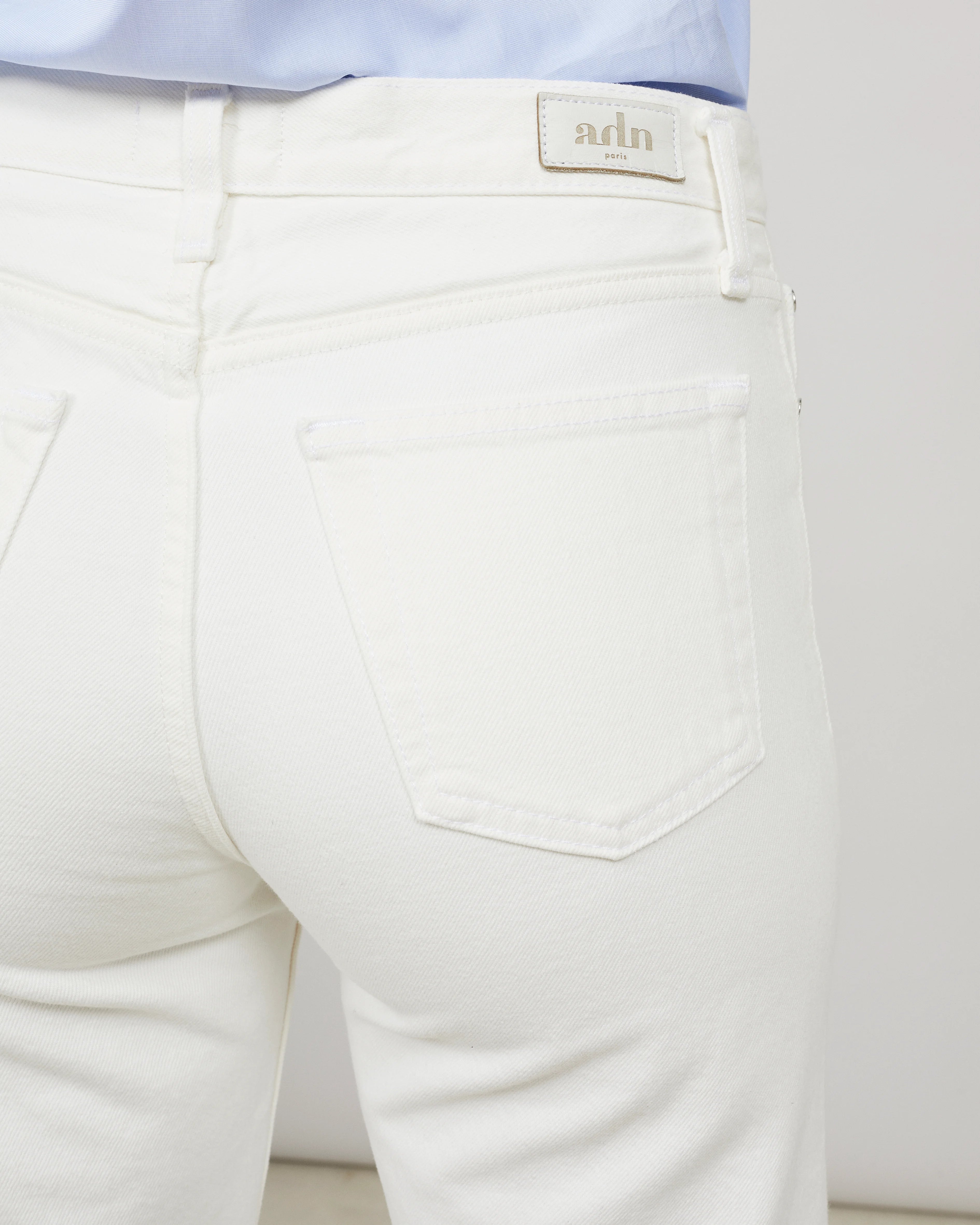 JANUS for Her - Straight-leg jeans in ecru denim