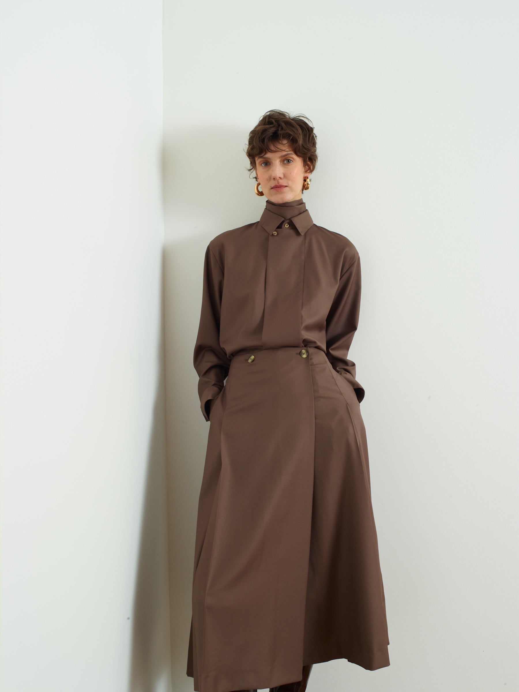 SENSU - Pleated skirt in Super 130's merino wool