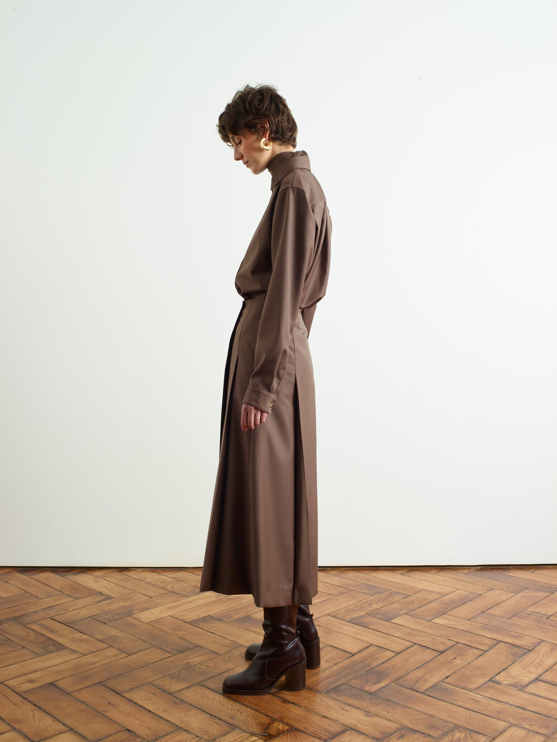 SENSU - Pleated skirt in Super 130's merino wool