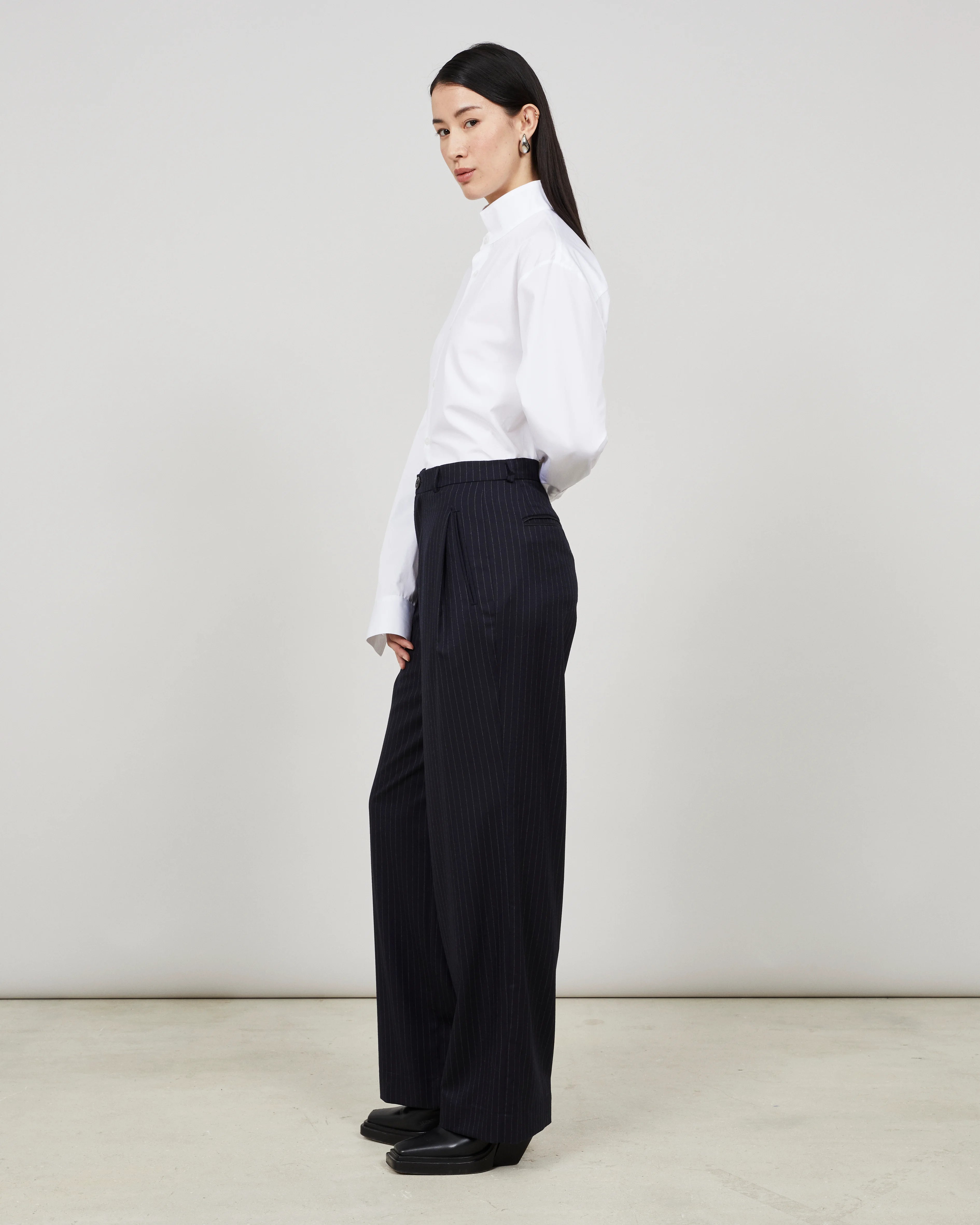 SOUTH - Wide-leg pleated trouser in pinstriped flannel