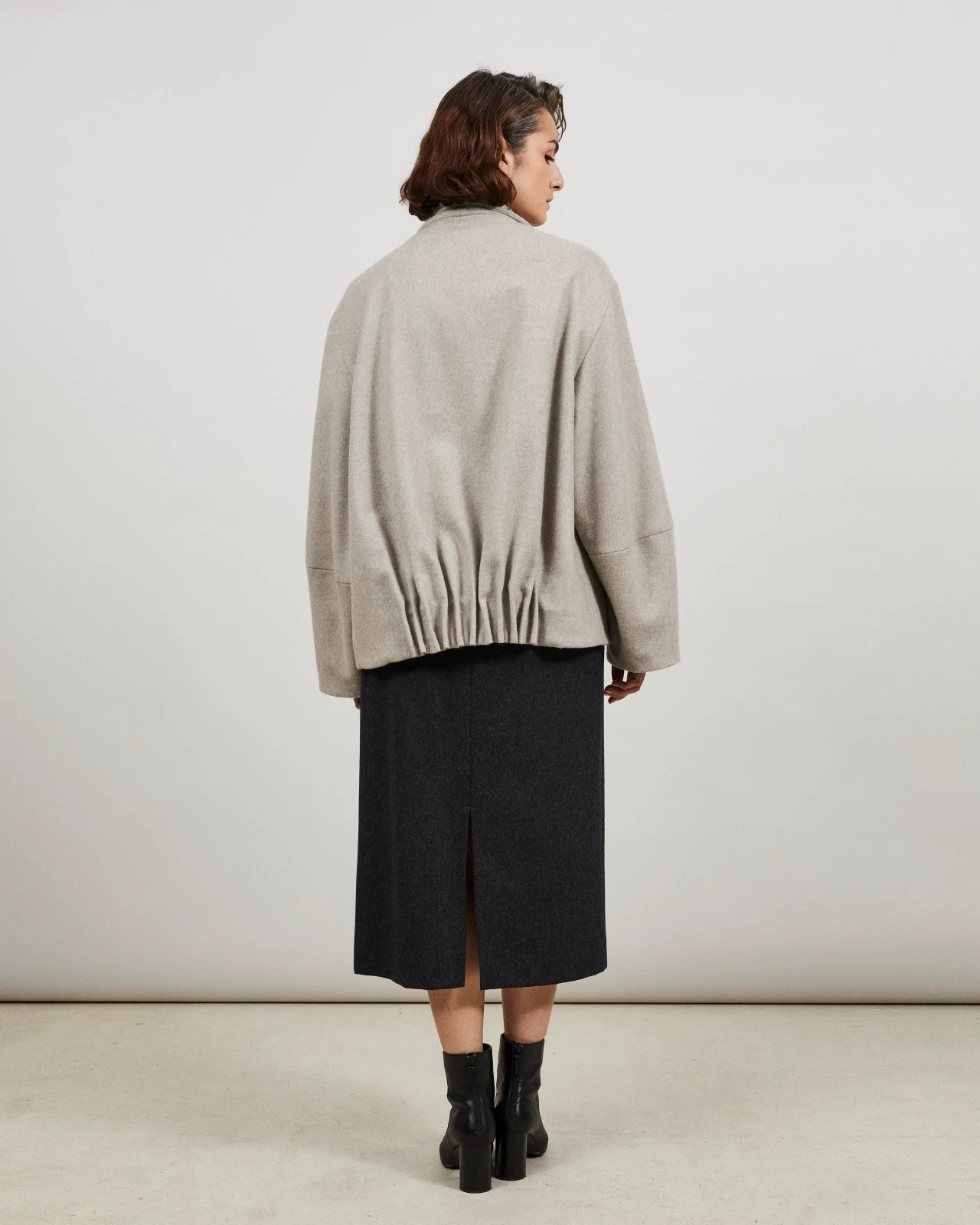 BOW - Short coat in cashmere and wool