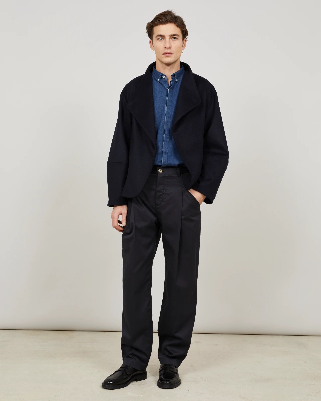 BOW - Short coat in cashmere and wool