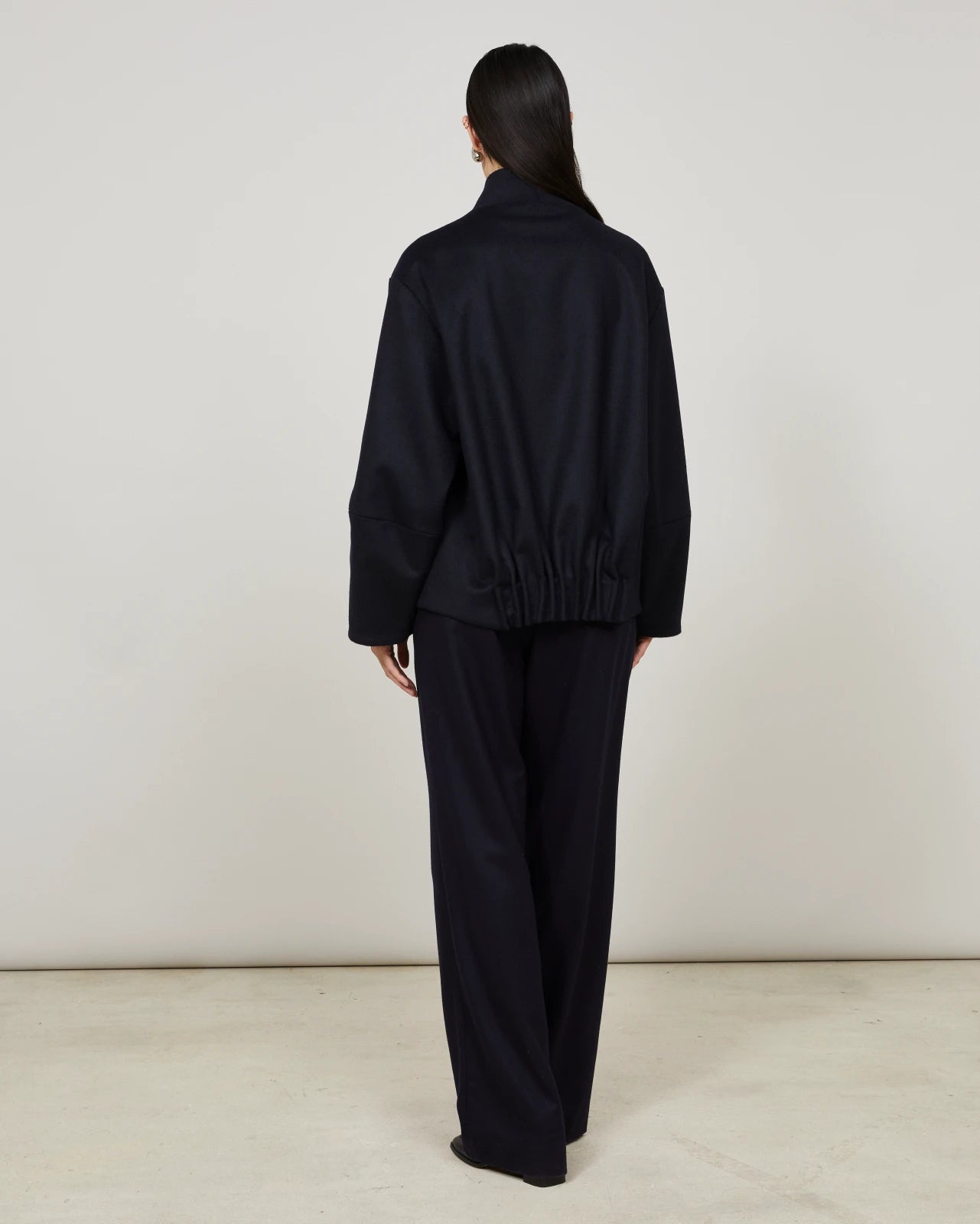 BOW - Short coat in cashmere and wool